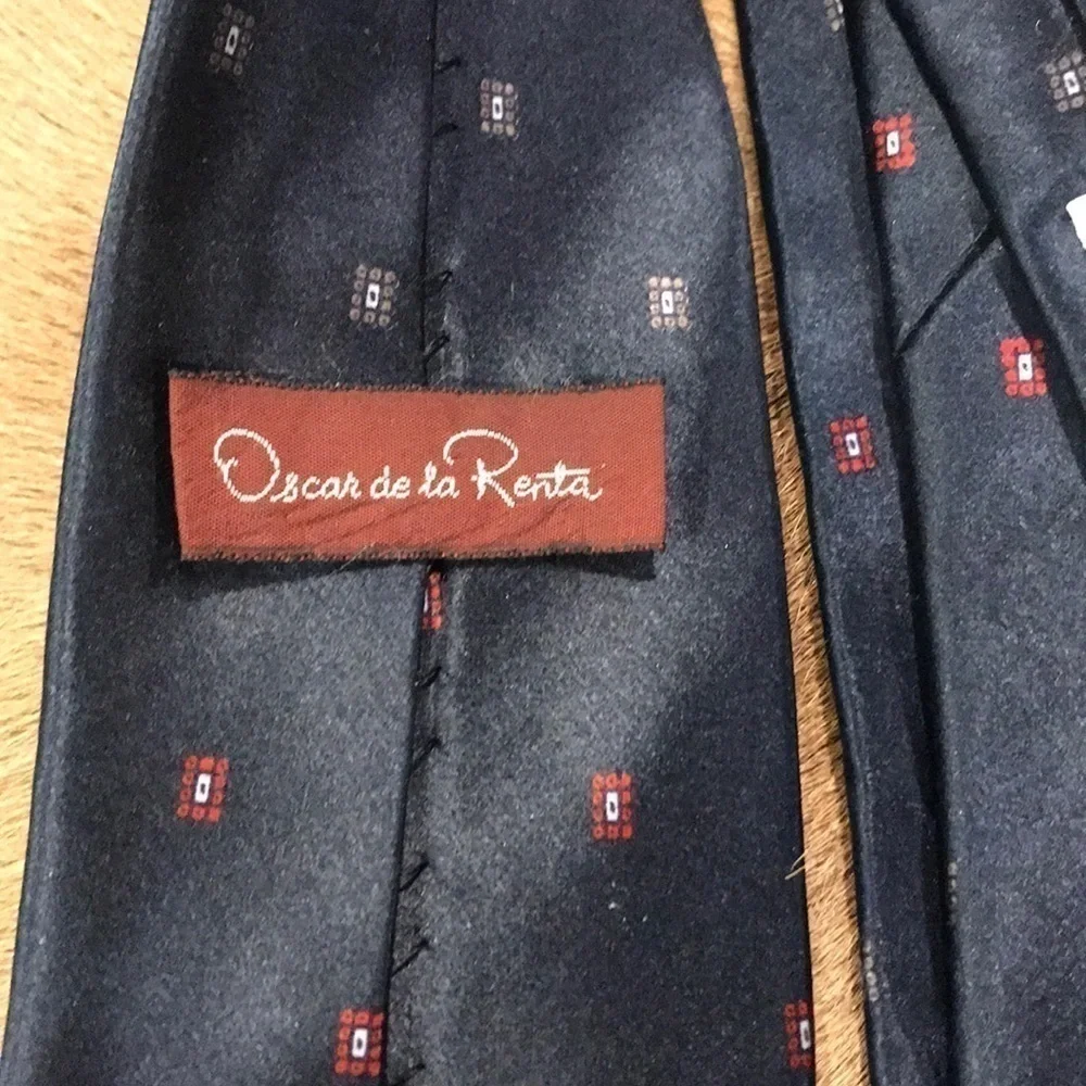 Vintage Oscar De La Renta Navy Tie